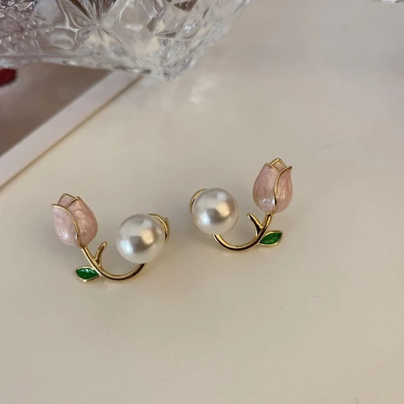 Pearl Flower Earrings Pair